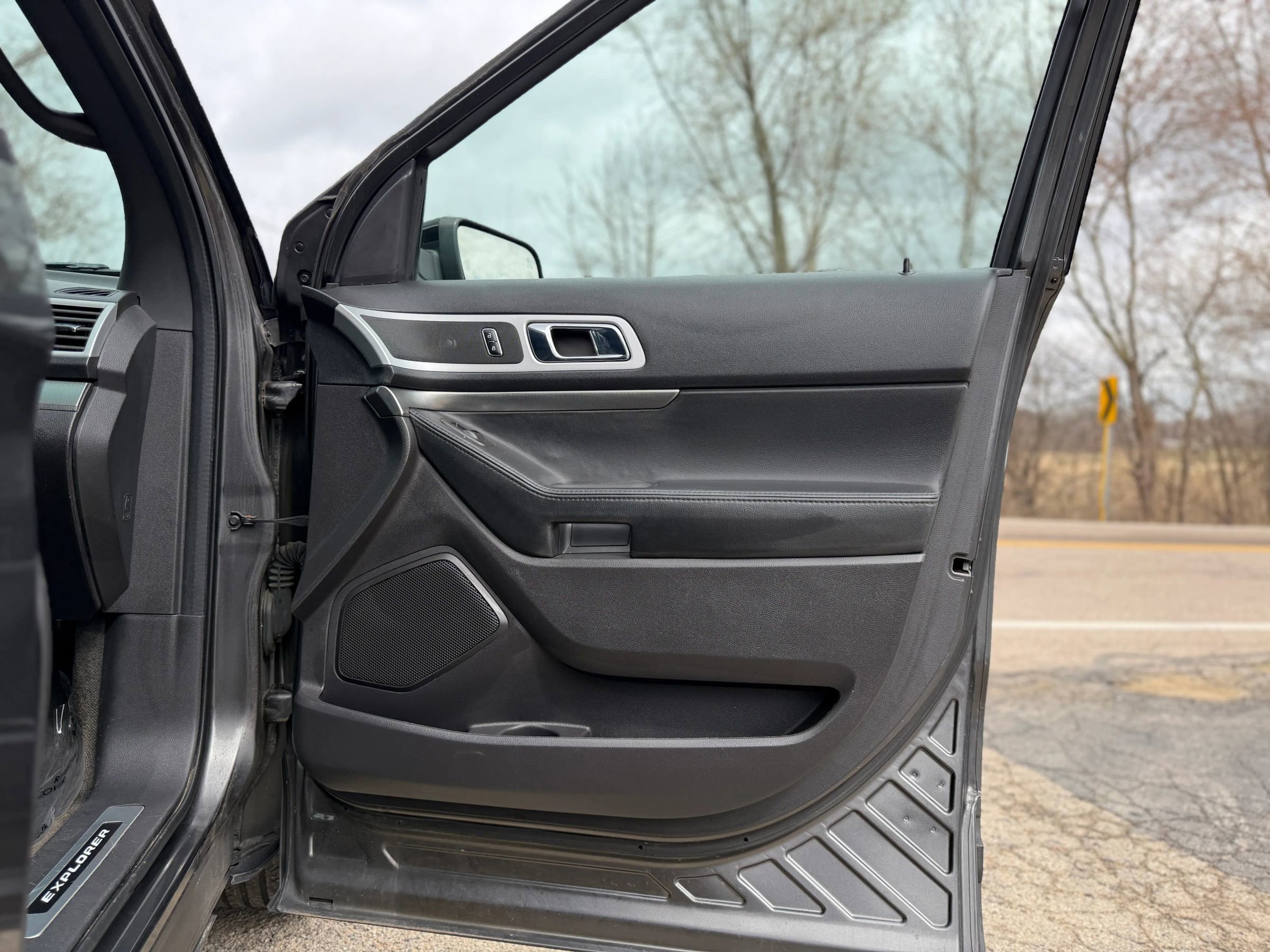 Used 2015 Ford Explorer Sport w/ Equipment Group 401A image 19