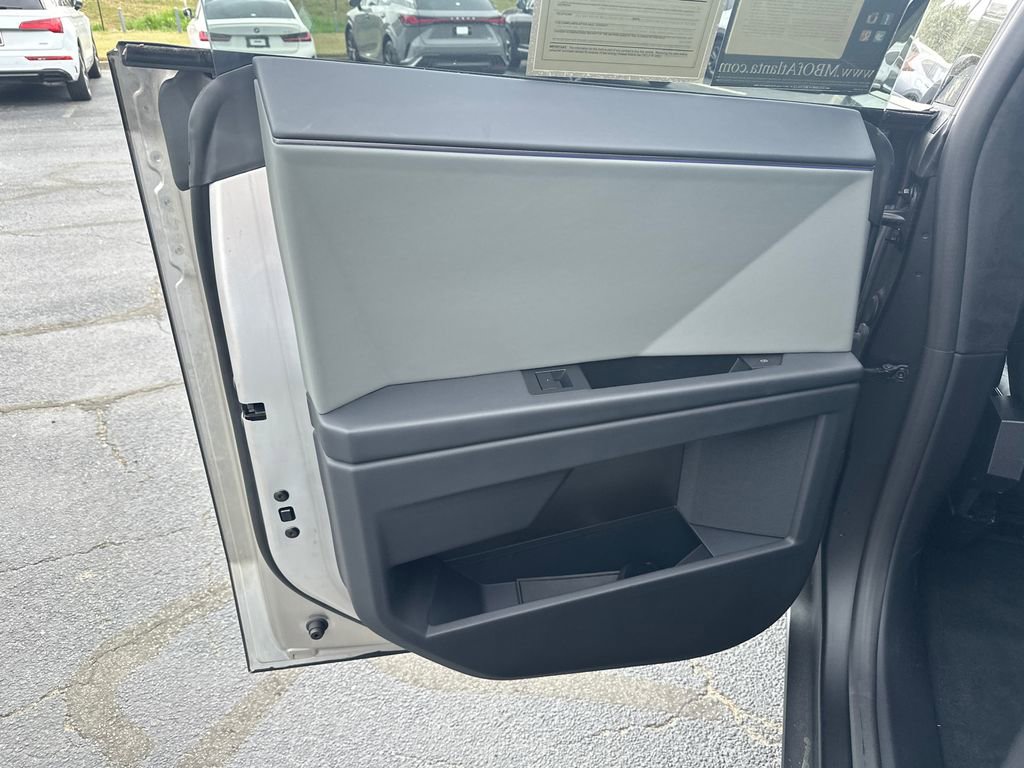 Used 2024 Tesla Cybertruck AWD Crew Cab image 19