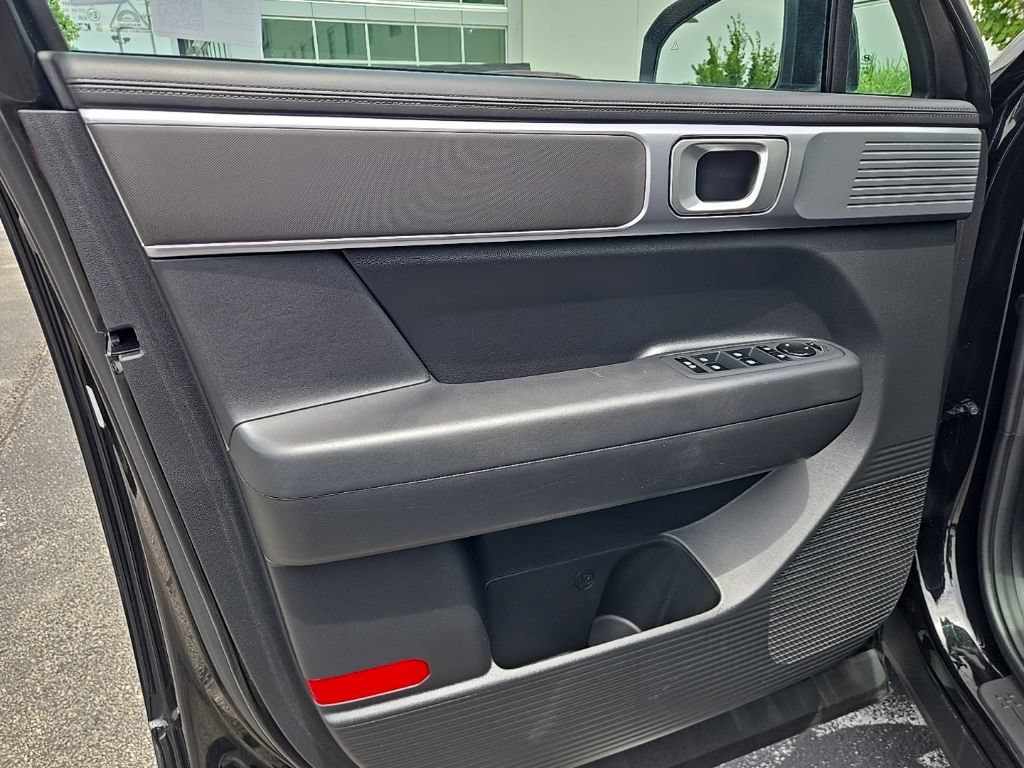 Certified 2025 Hyundai Santa Fe SE FWD image 24