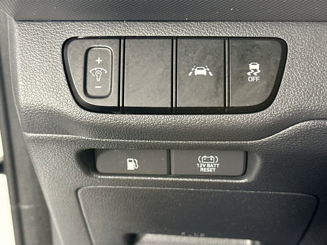 Used 2022 Hyundai Ioniq Blue FWD image 21