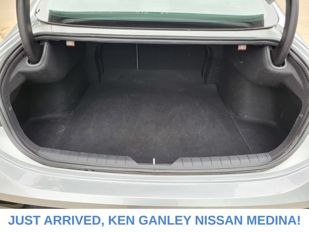 Used 2025 Hyundai Sonata SEL FWD image 17