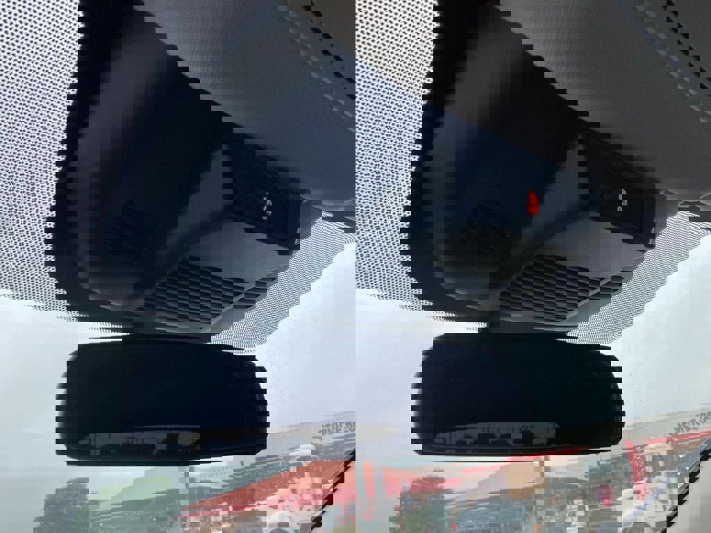 Used 2024 Nissan Rogue SV FWD image 24