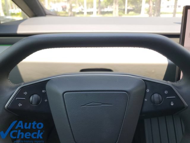 Used 2024 Tesla Cybertruck AWD Crew Cab image 21