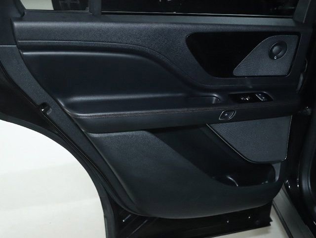 Used 2020 Lincoln Aviator Reserve w/ Class IV Trailer Tow Package image 13