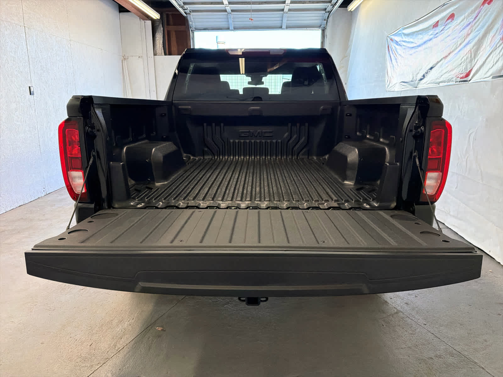 New 2026 GMC Sierra 1500 Elevation image 7