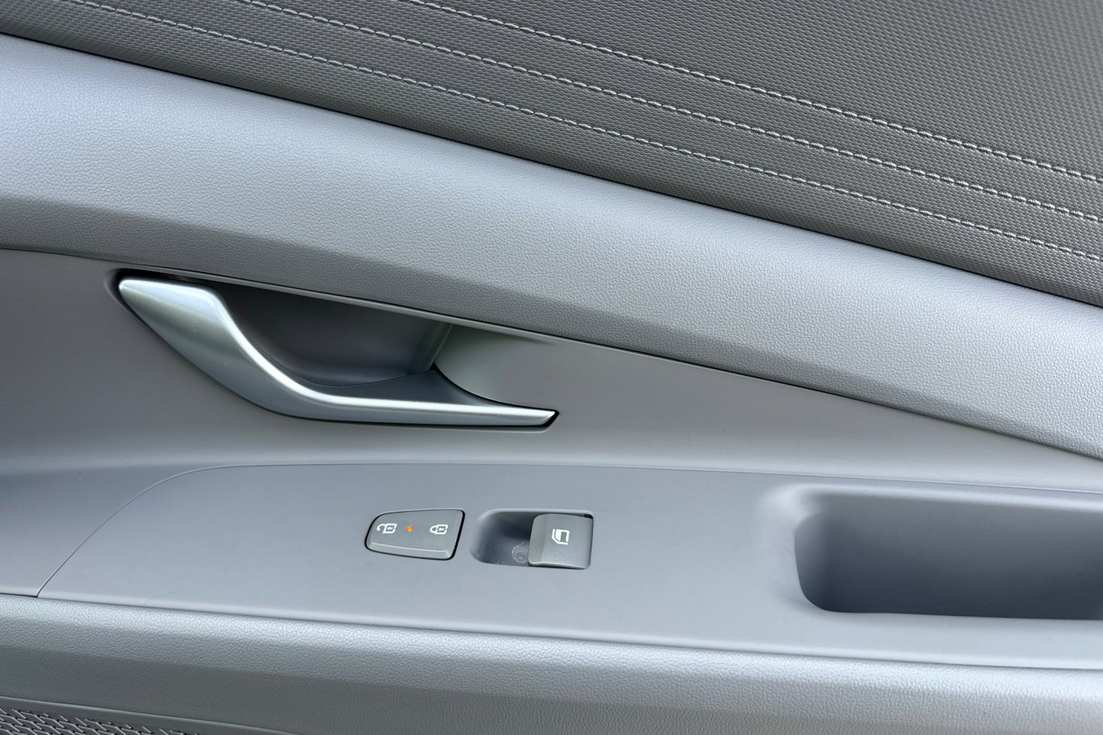 Used 2024 Hyundai Elantra SEL image 19