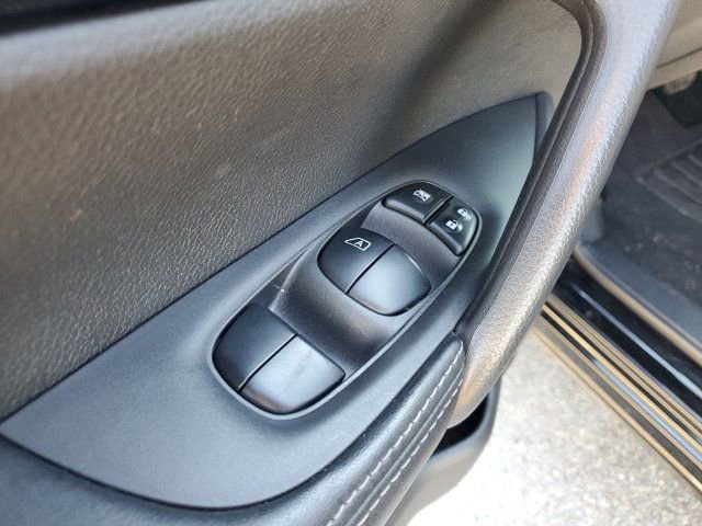 Used 2021 Nissan Rogue Sport SL image 24