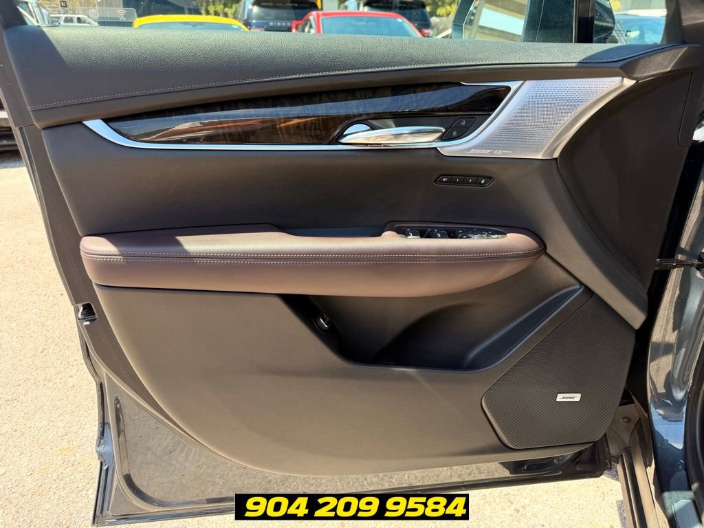Used 2020 Cadillac XT6 Premium Luxury FWD image 21
