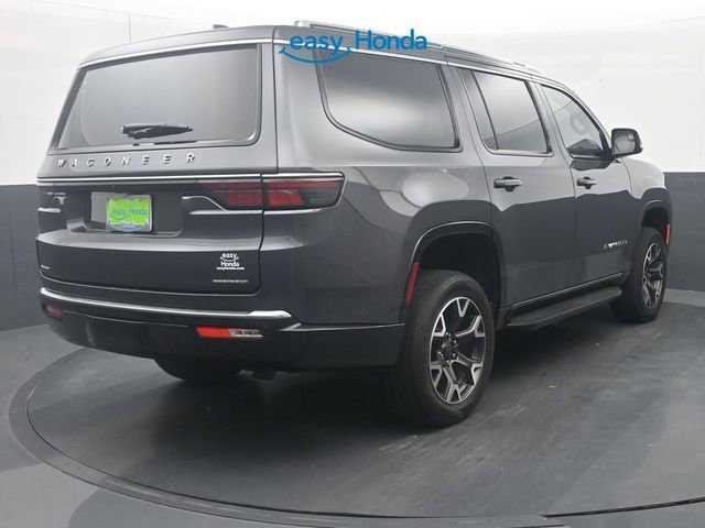 Used 2023 Jeep Wagoneer Series III w/ Preferred Equipment Group AWD/4WD image 7