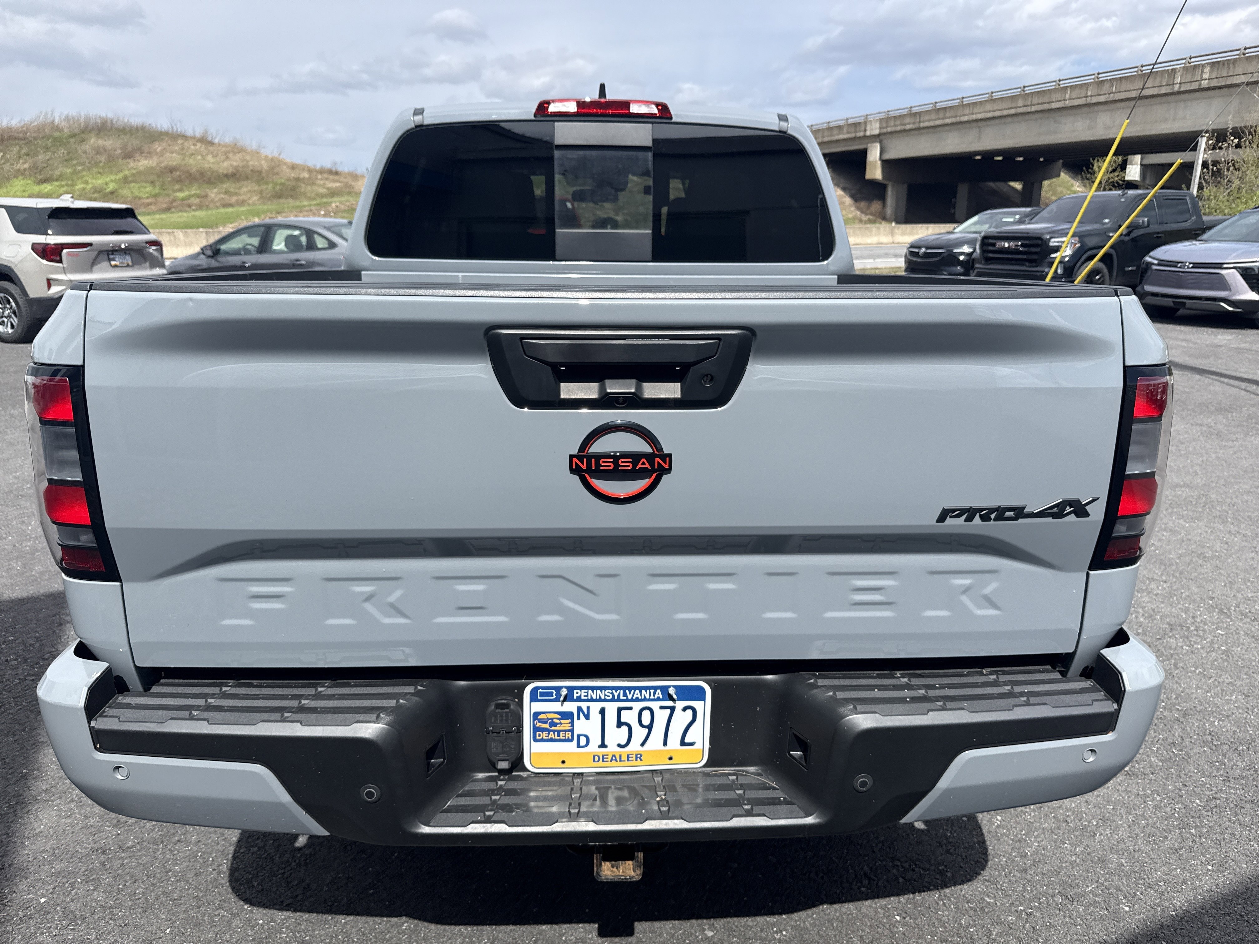 Used 2024 Nissan Frontier PRO-4X w/ Pro Convenience Package image 4