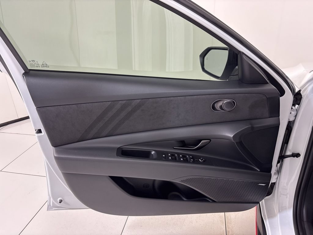 New 2026 Hyundai Elantra N FWD image 16