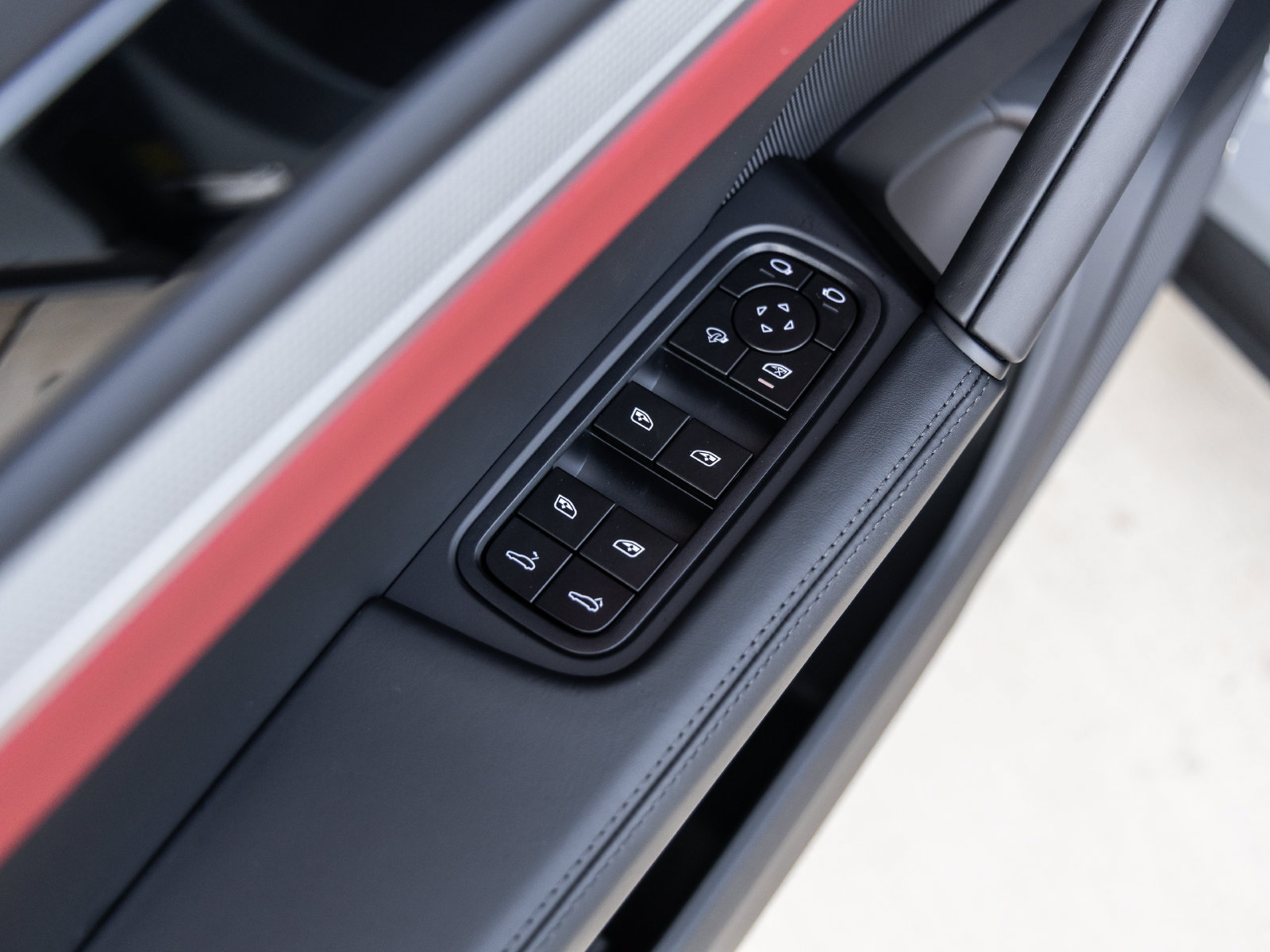 New 2026 Porsche Cayenne S AWD/4WD image 27