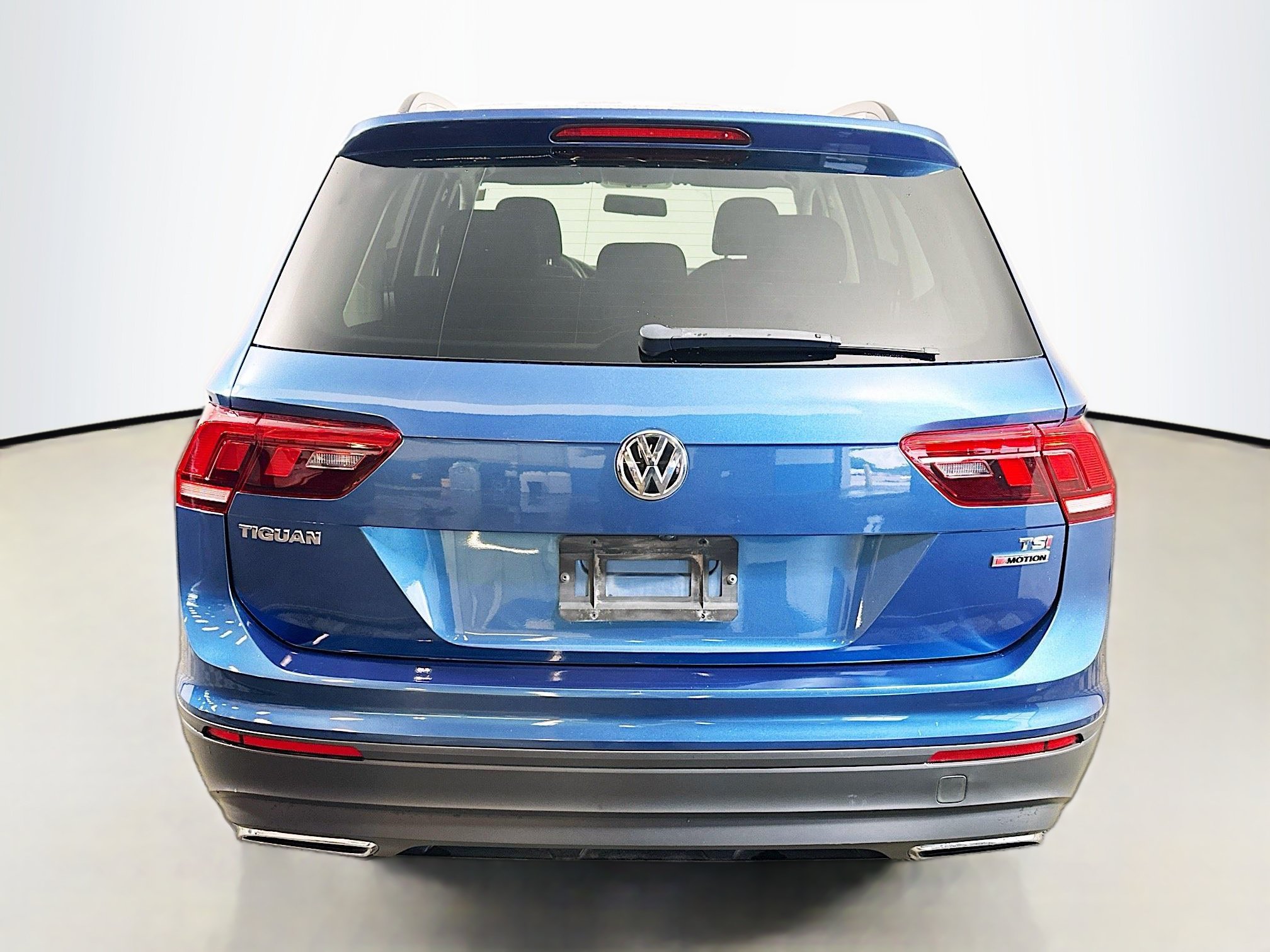 Used 2018 Volkswagen Tiguan S AWD/4WD image 6