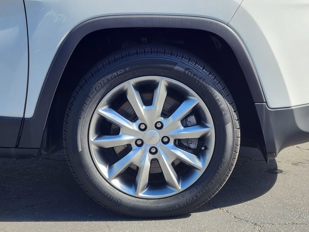 Used 2018 Jeep Cherokee Limited image 28