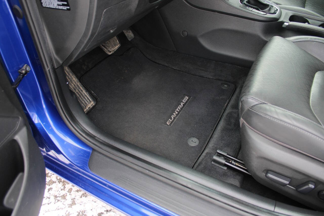 Used 2020 Hyundai Elantra GT w/ Style Package 02 image 19