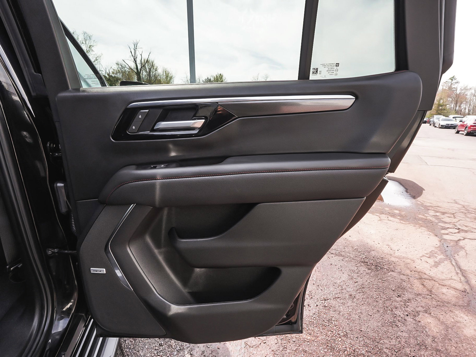 Used 2025 Chevrolet Tahoe RST w/ Comfort Package image 13