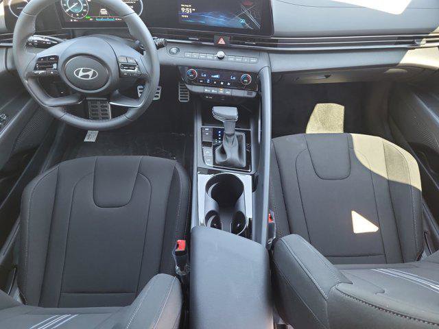 New 2025 Hyundai Elantra SEL FWD image 20