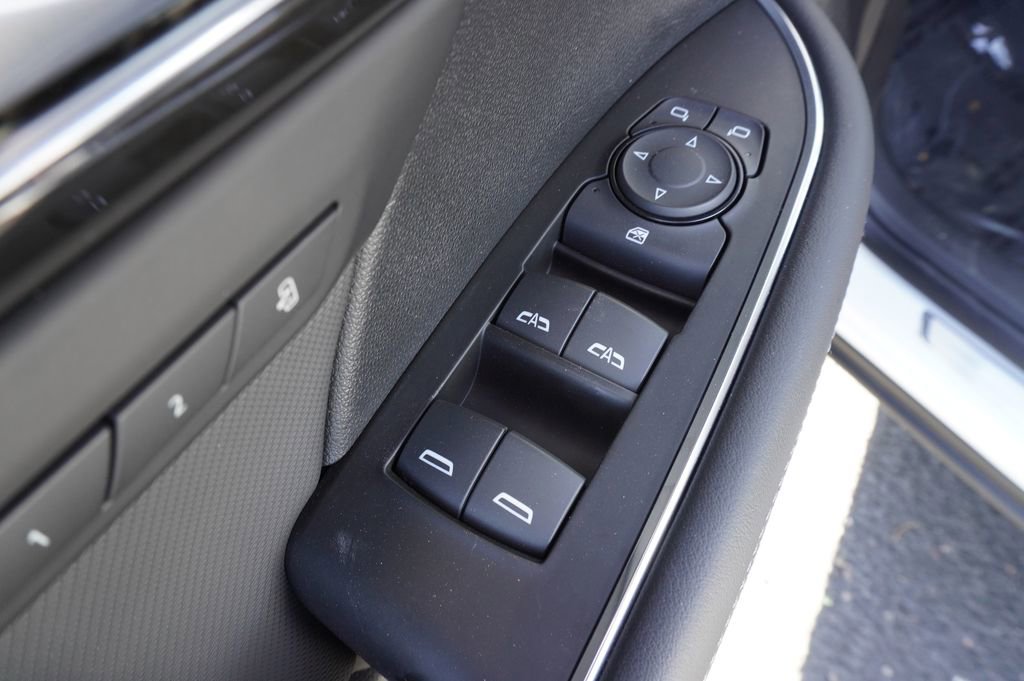 Certified 2025 Buick Envision Preferred image 15