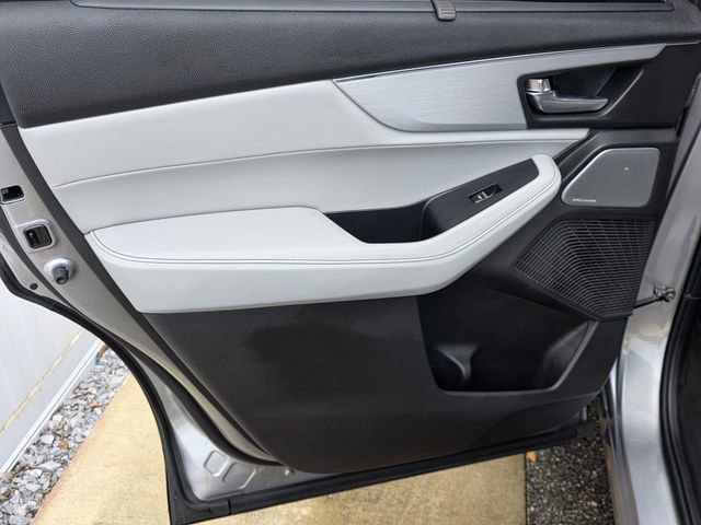 Used 2025 Acura MDX w/ Technology Package image 39