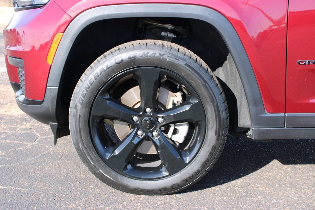 Used 2023 Jeep Grand Cherokee L Laredo image 18