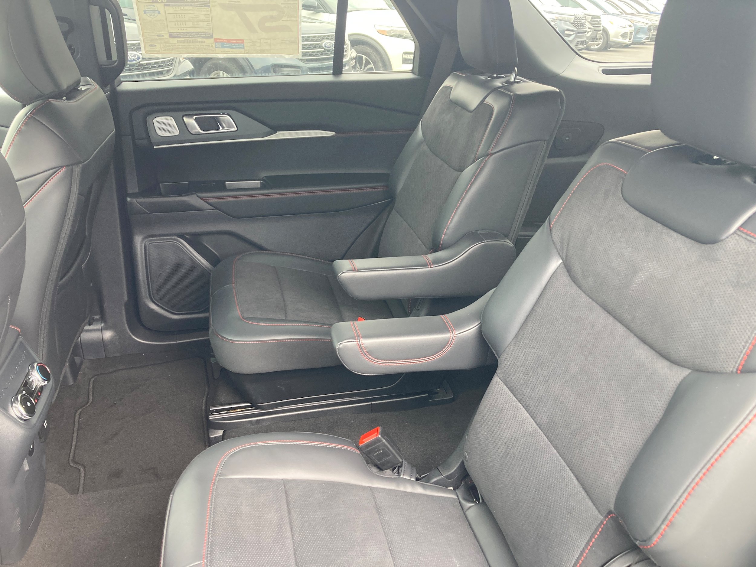 New 2026 Ford Explorer ST AWD/4WD image 9