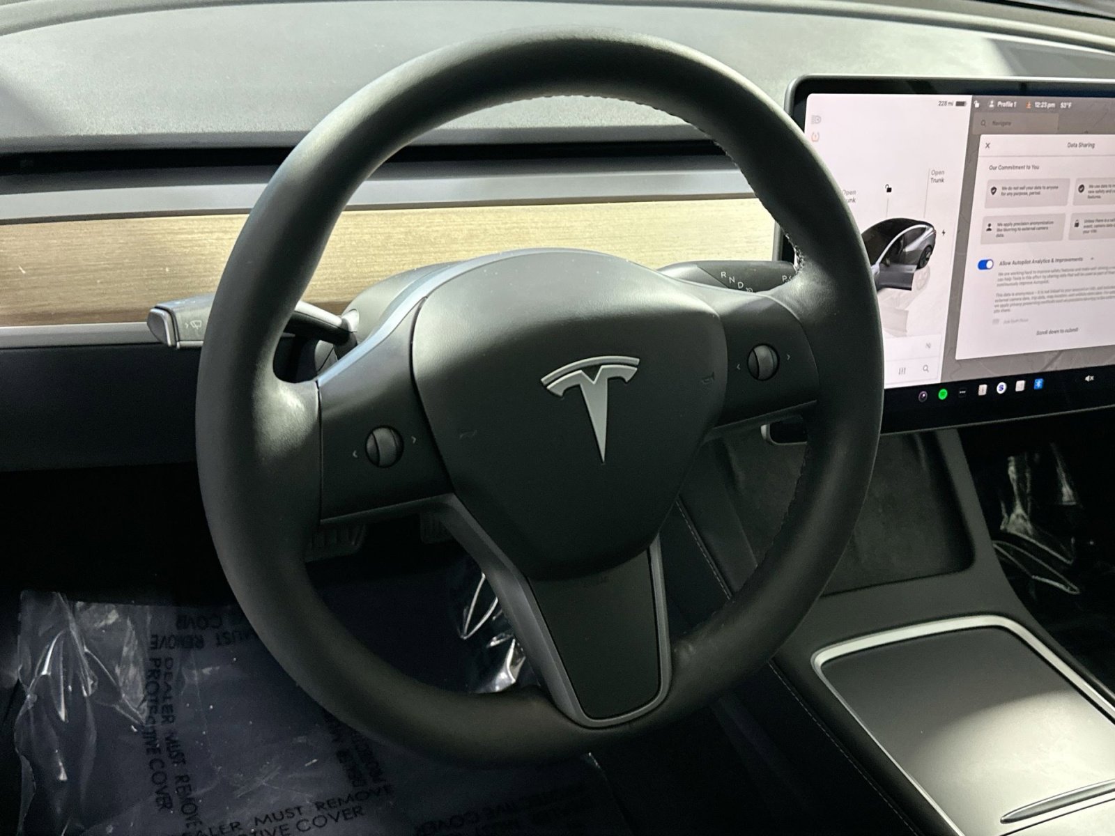 Used 2023 Tesla Model 3 Standard Range image 17