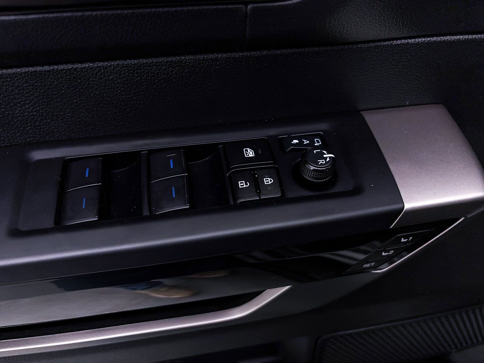 Used 2024 Toyota Tundra Limited image 18