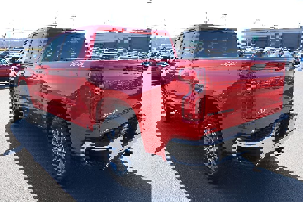 Used 2026 Chevrolet Silverado 1500 LT AWD/4WD image 5