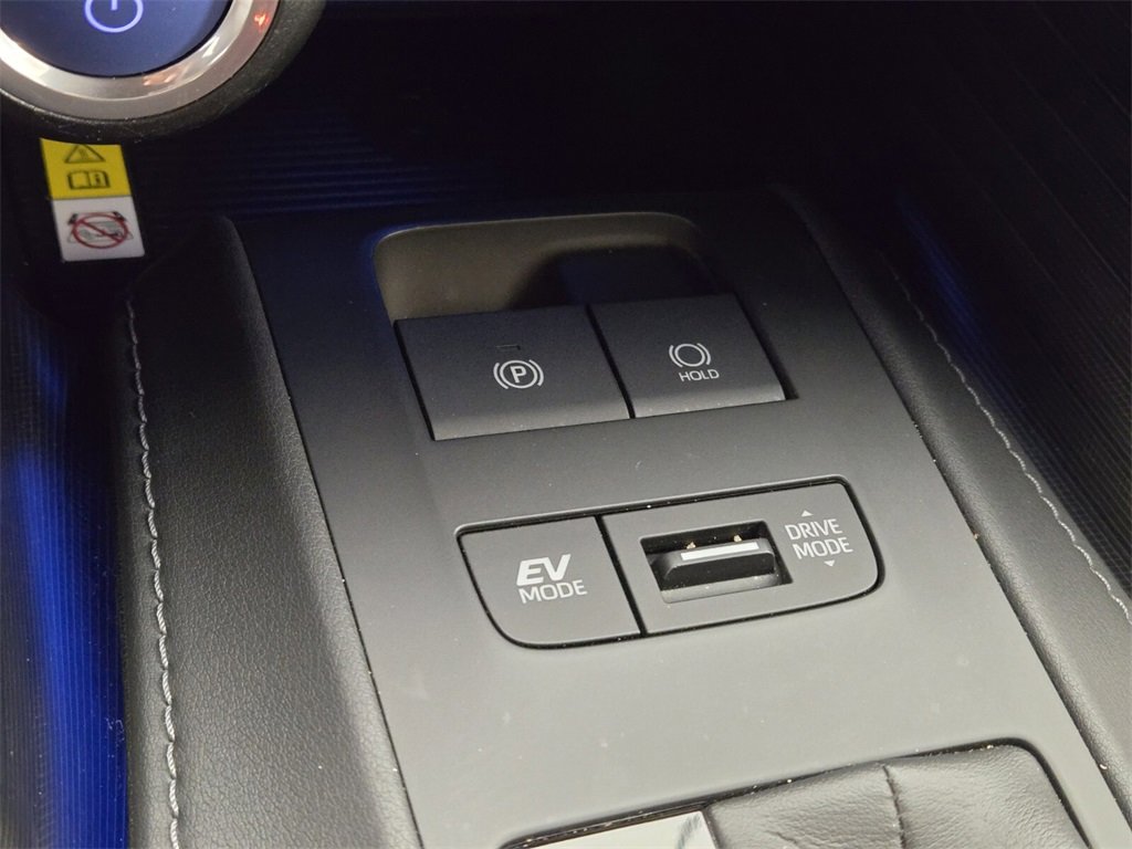 Used 2021 Toyota Venza Limited w/ Advanced Technology Package image 31