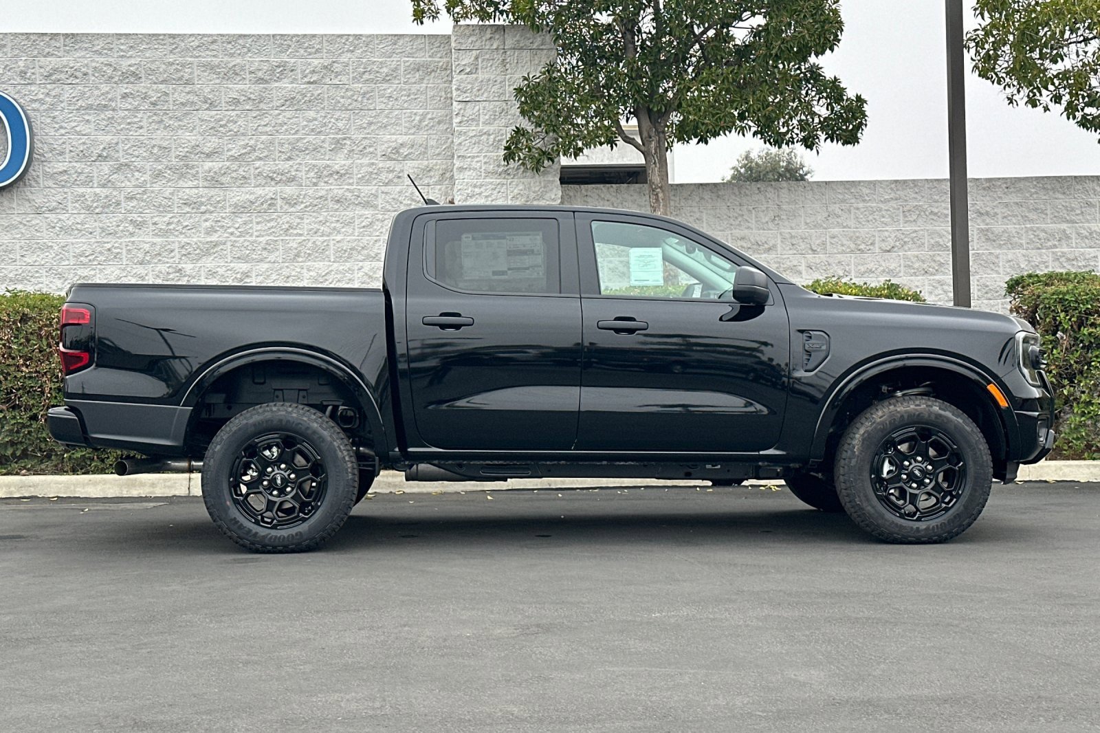 New 2025 Ford Ranger XLT w/ Black Appearance Package image 3