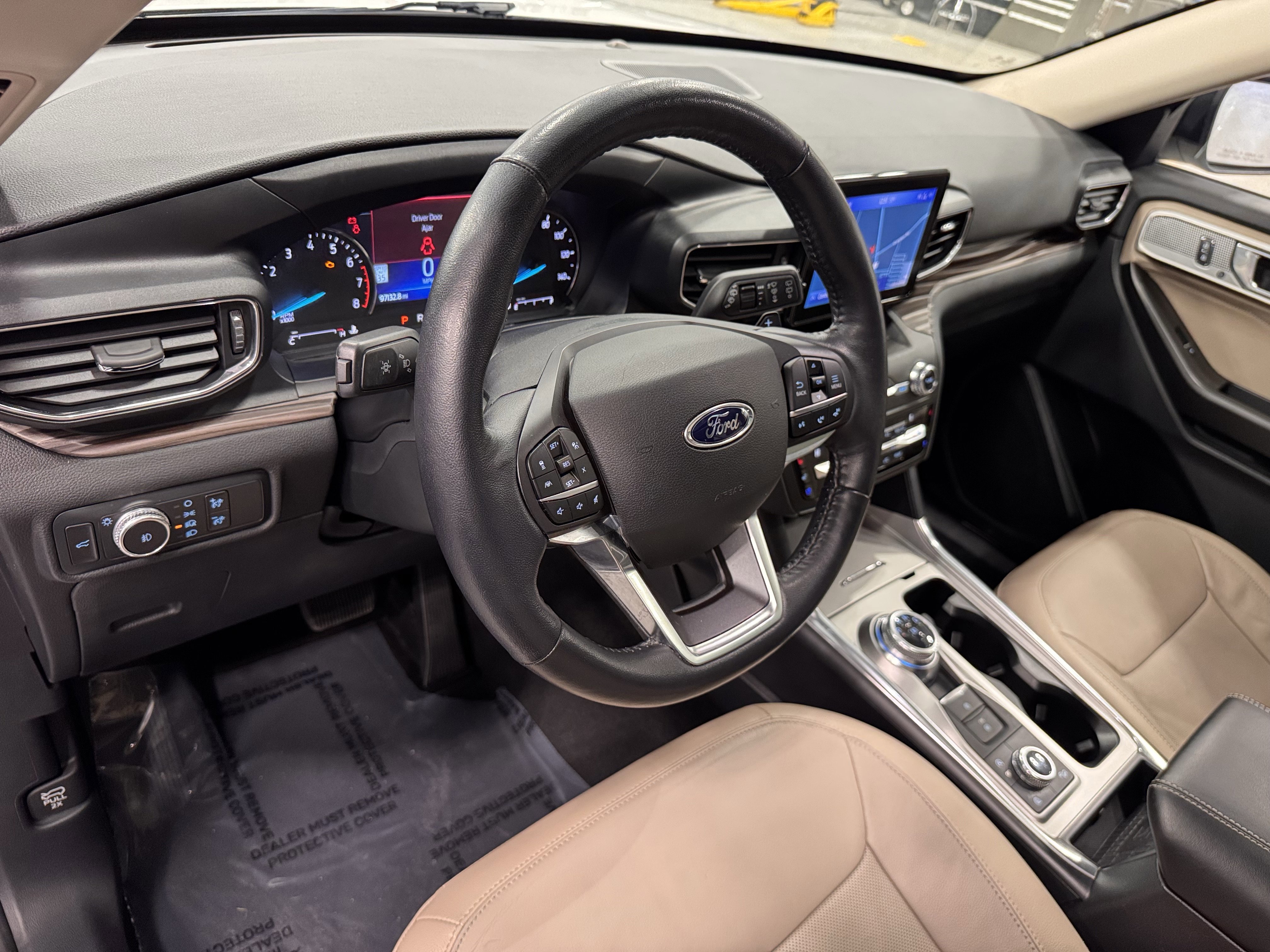 Used 2020 Ford Explorer Limited w/ Class III Trailer Tow Package image 17