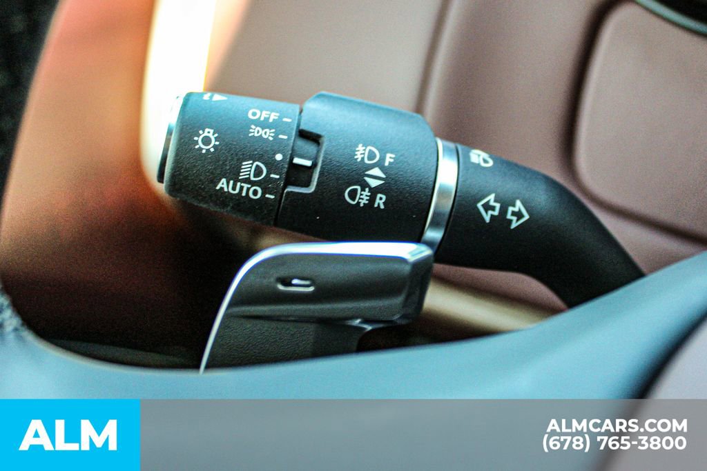 Used 2025 Land Rover Range Rover Autobiography image 26