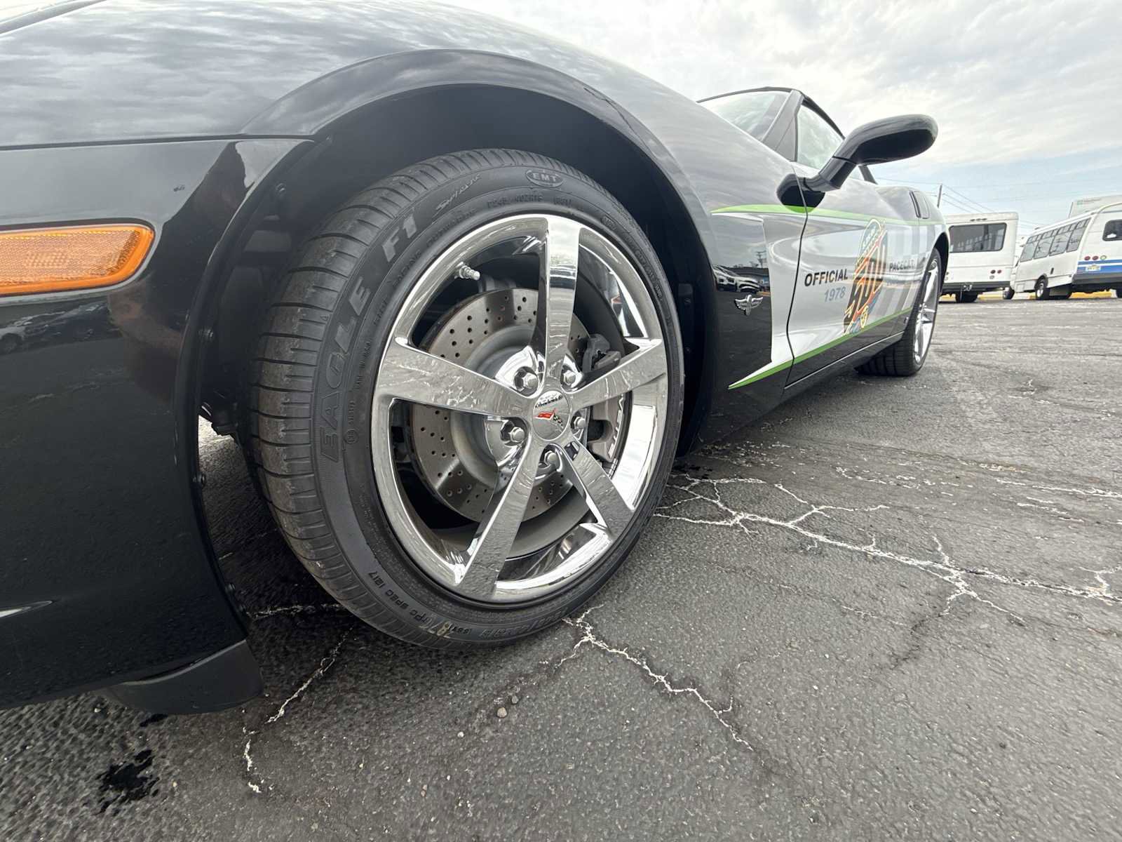 Used 2008 Chevrolet Corvette Convertible w/ Preferred Equipment Group RWD image 17