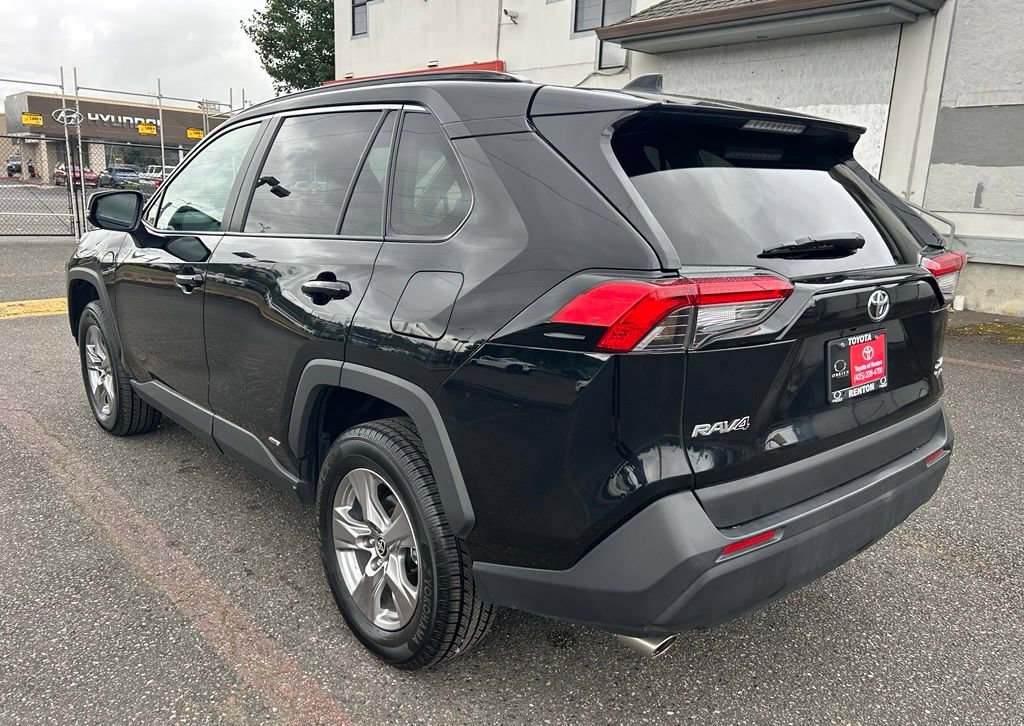 Certified 2025 Toyota RAV4 XLE w/ Convenience Package AWD/4WD image 7