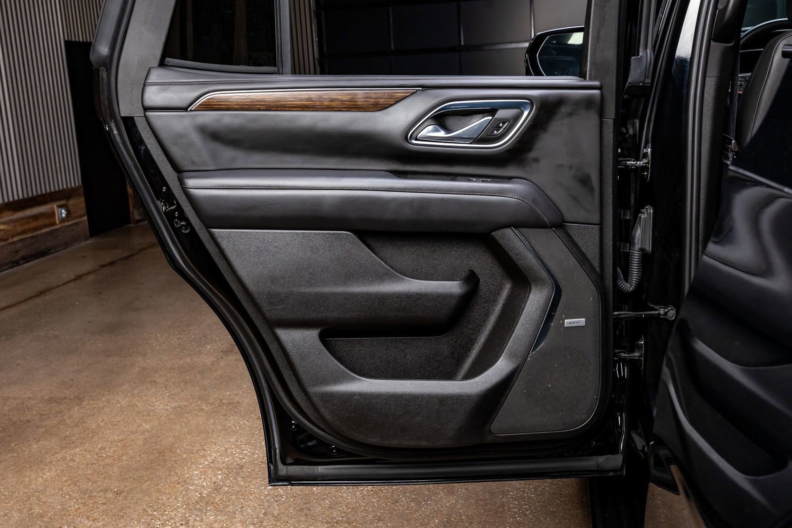 Used 2023 Chevrolet Tahoe High Country AWD/4WD image 39