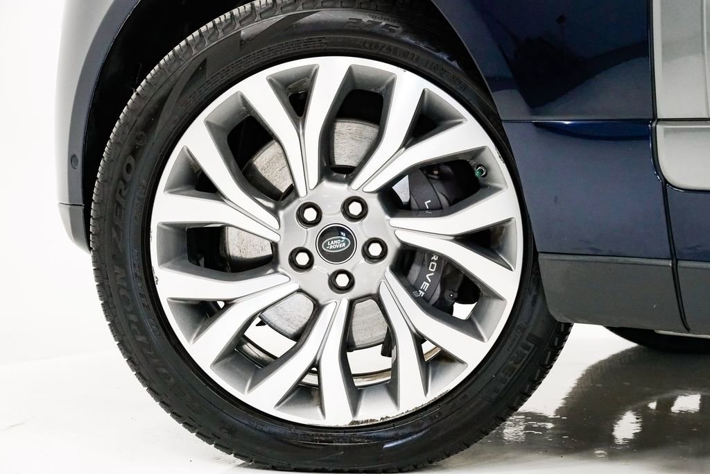 Used 2020 Land Rover Range Rover HSE image 36