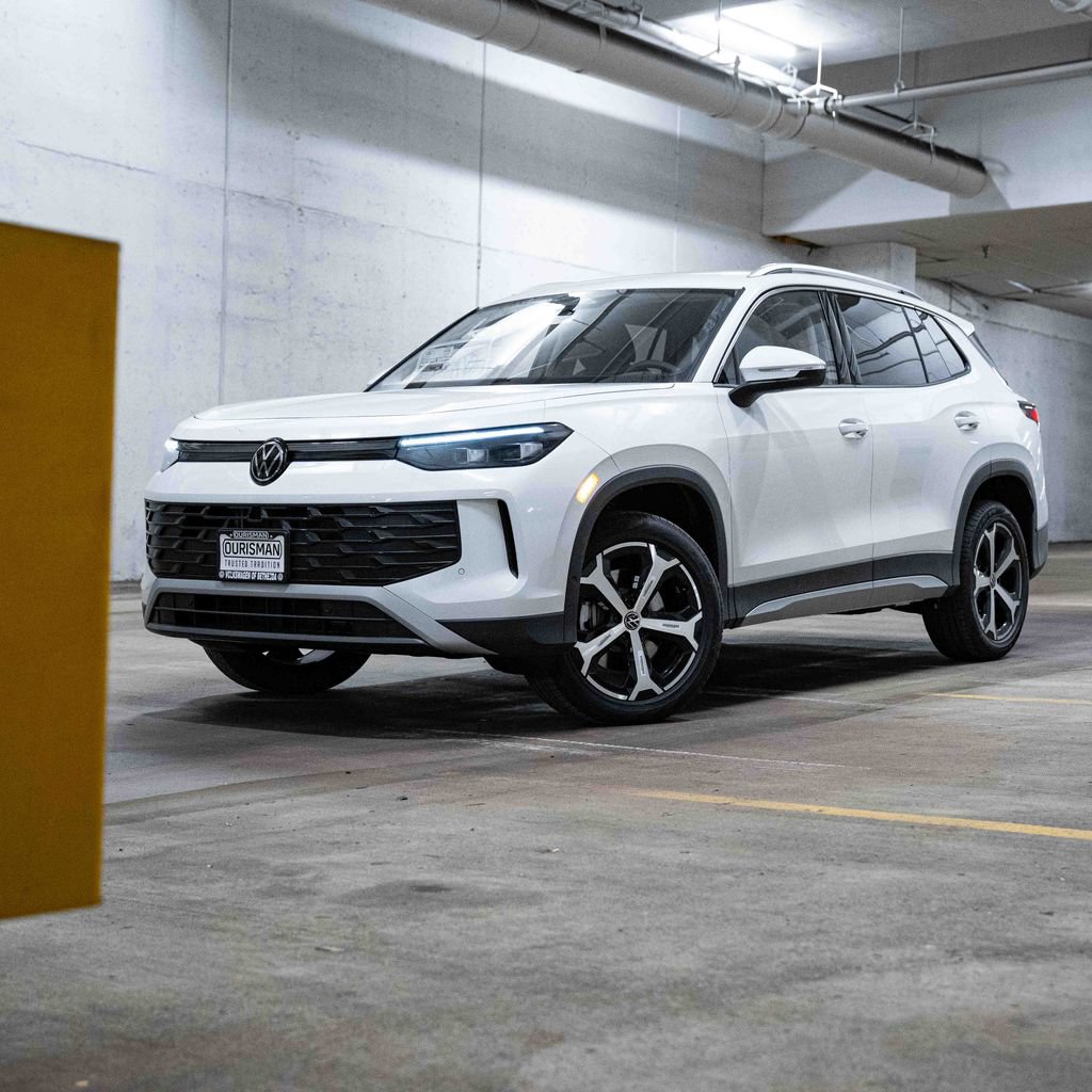 New 2026 Volkswagen Tiguan SE