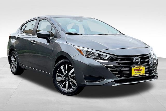 New 2025 Nissan Versa SV w/ Trunk Package