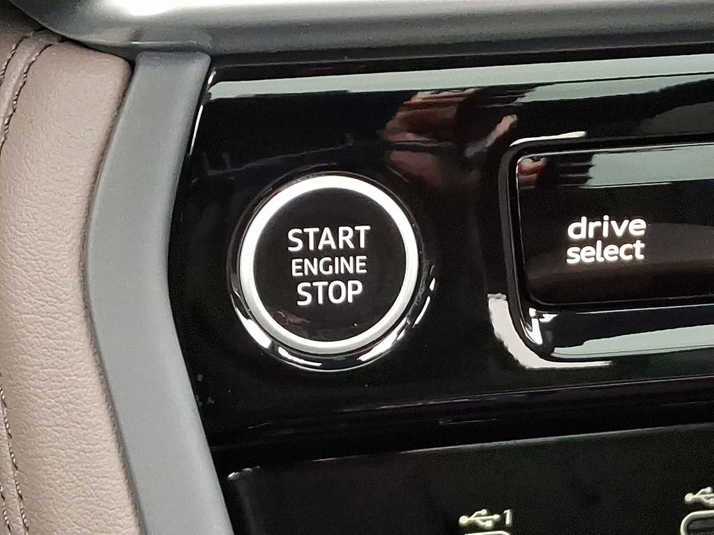 Used 2025 Audi Q5 2.0T Premium w/ Convenience Package image 25