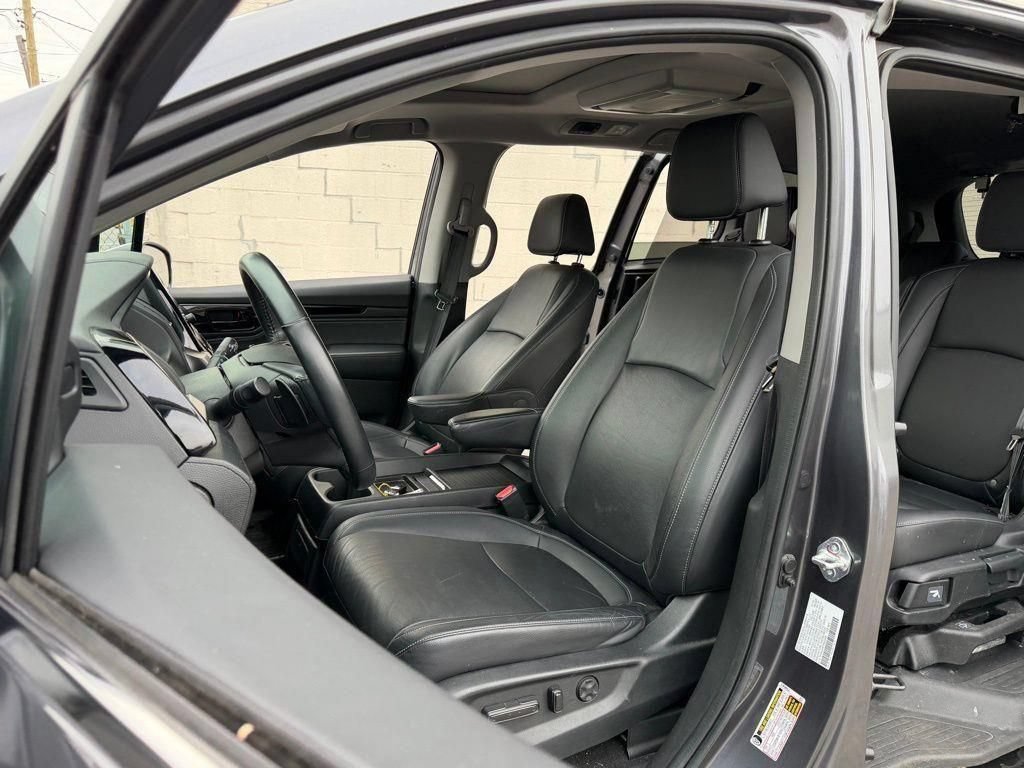 Used 2023 Honda Odyssey Touring image 23