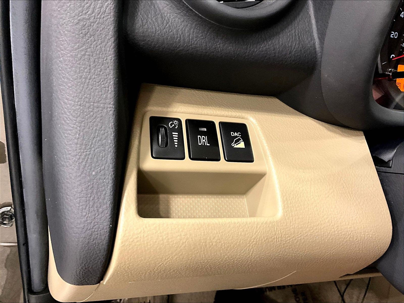 Used 2012 Toyota RAV4 FWD w/ Value Pkg image 36