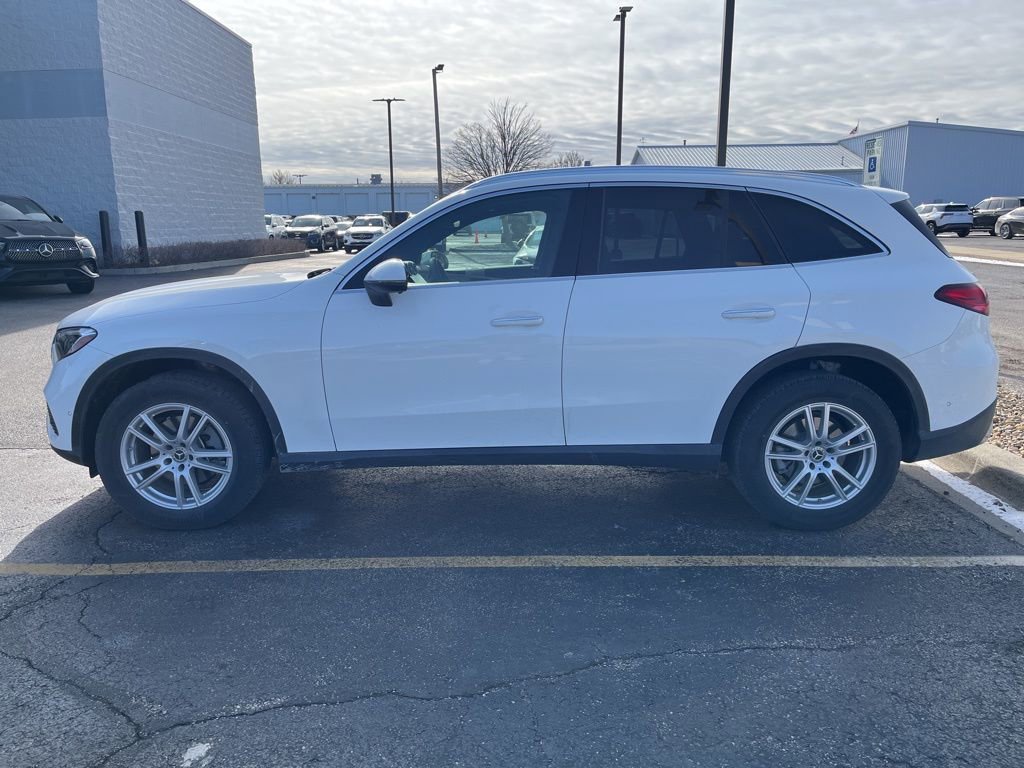 Used 2026 Mercedes-Benz GLC 300 4MATIC image 5