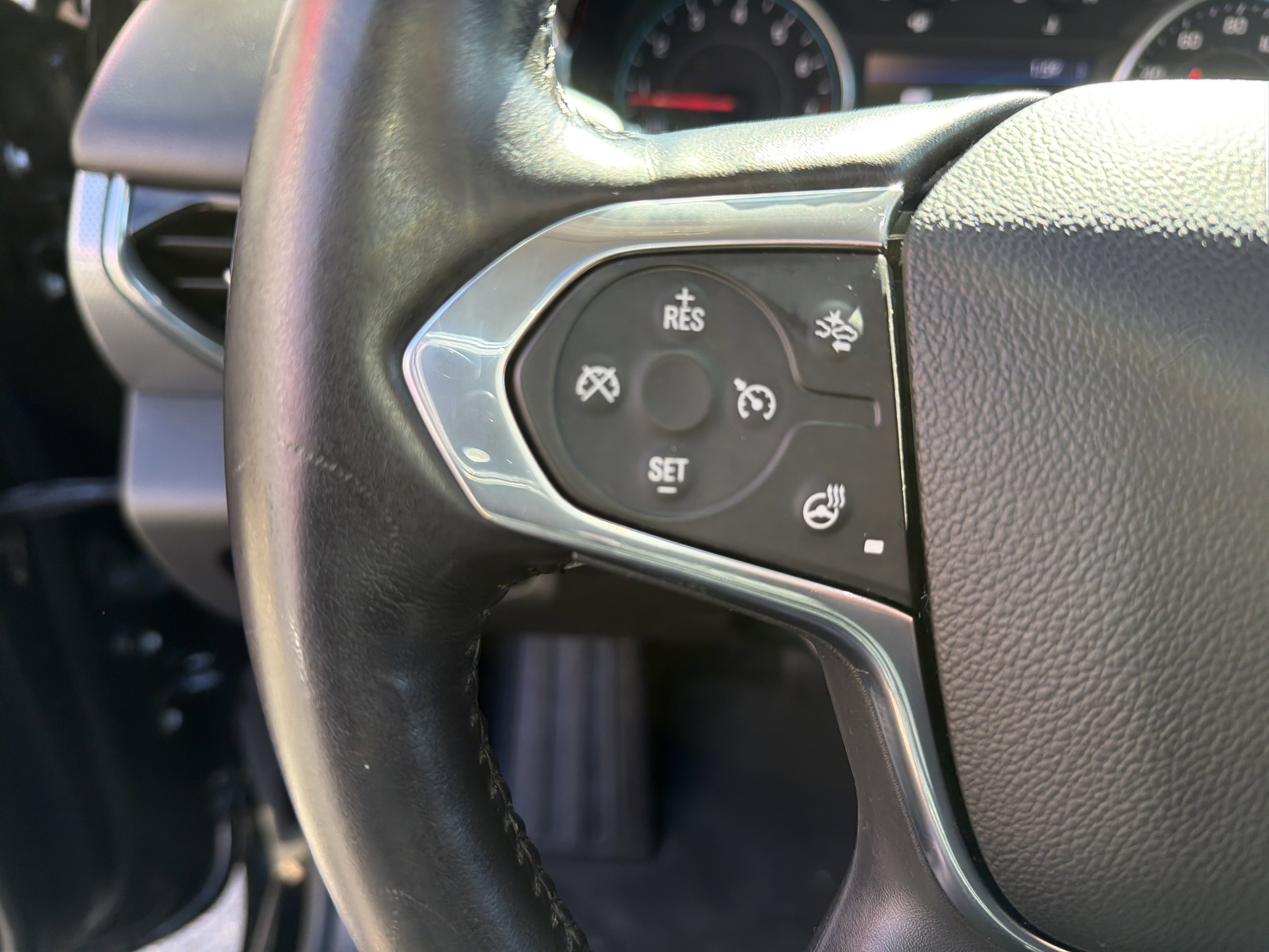 Used 2020 Chevrolet Traverse Premier w/ Redline Edition image 13