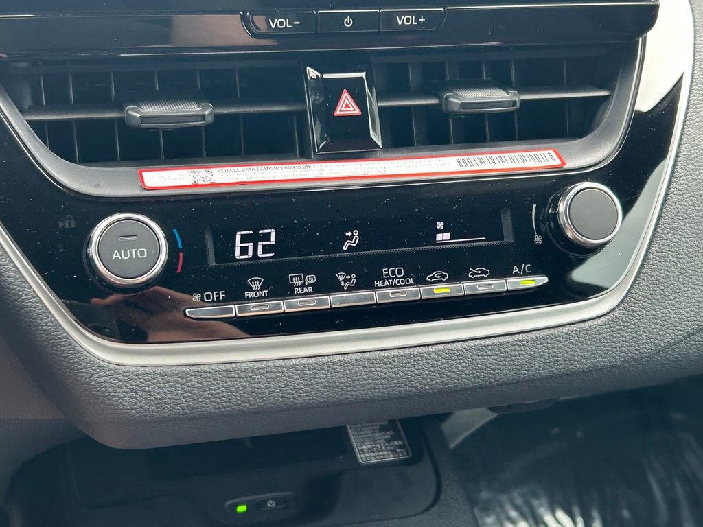 Certified 2026 Toyota Corolla SE w/ SE Package FWD image 28
