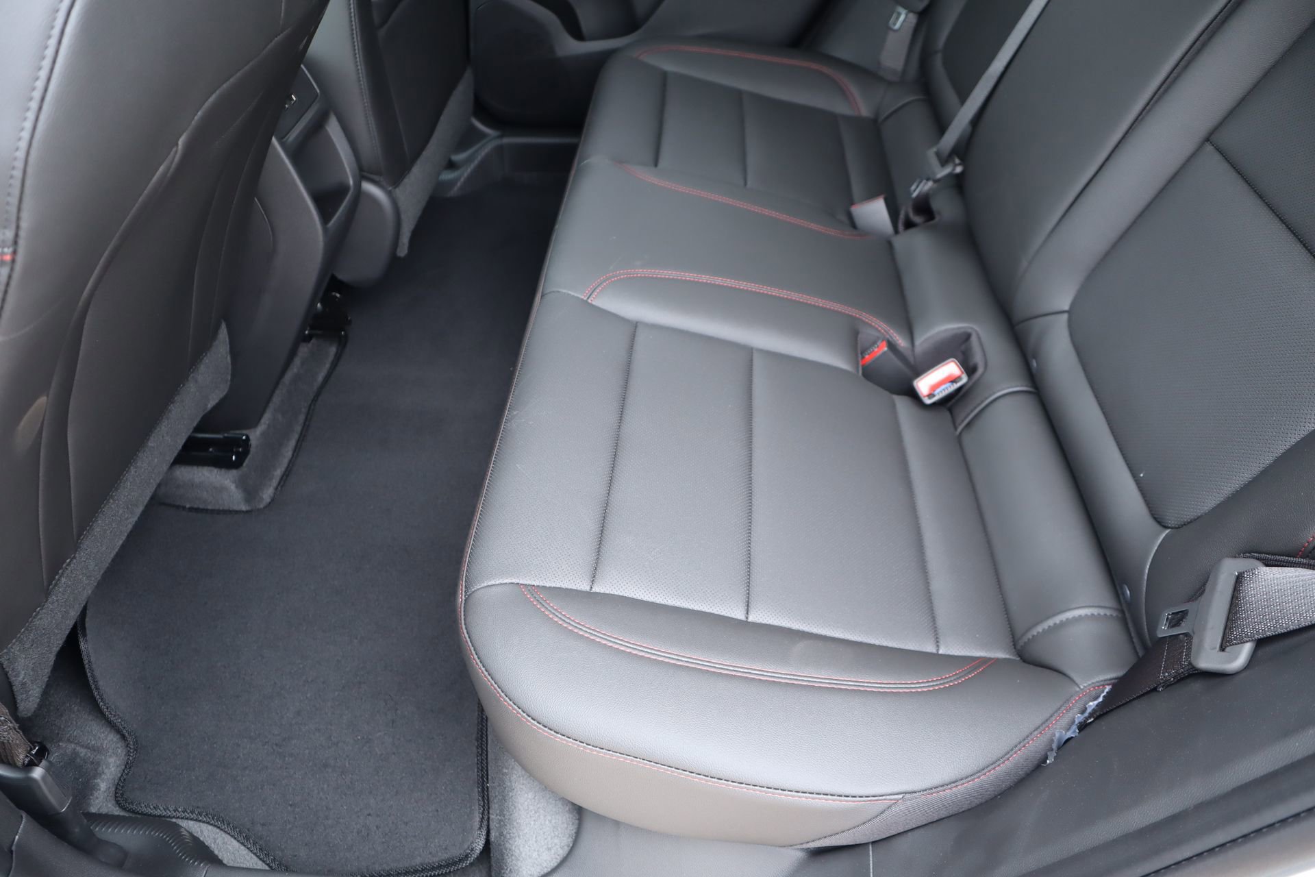 New 2026 Chevrolet Trax RS w/ Sunroof Package FWD image 15