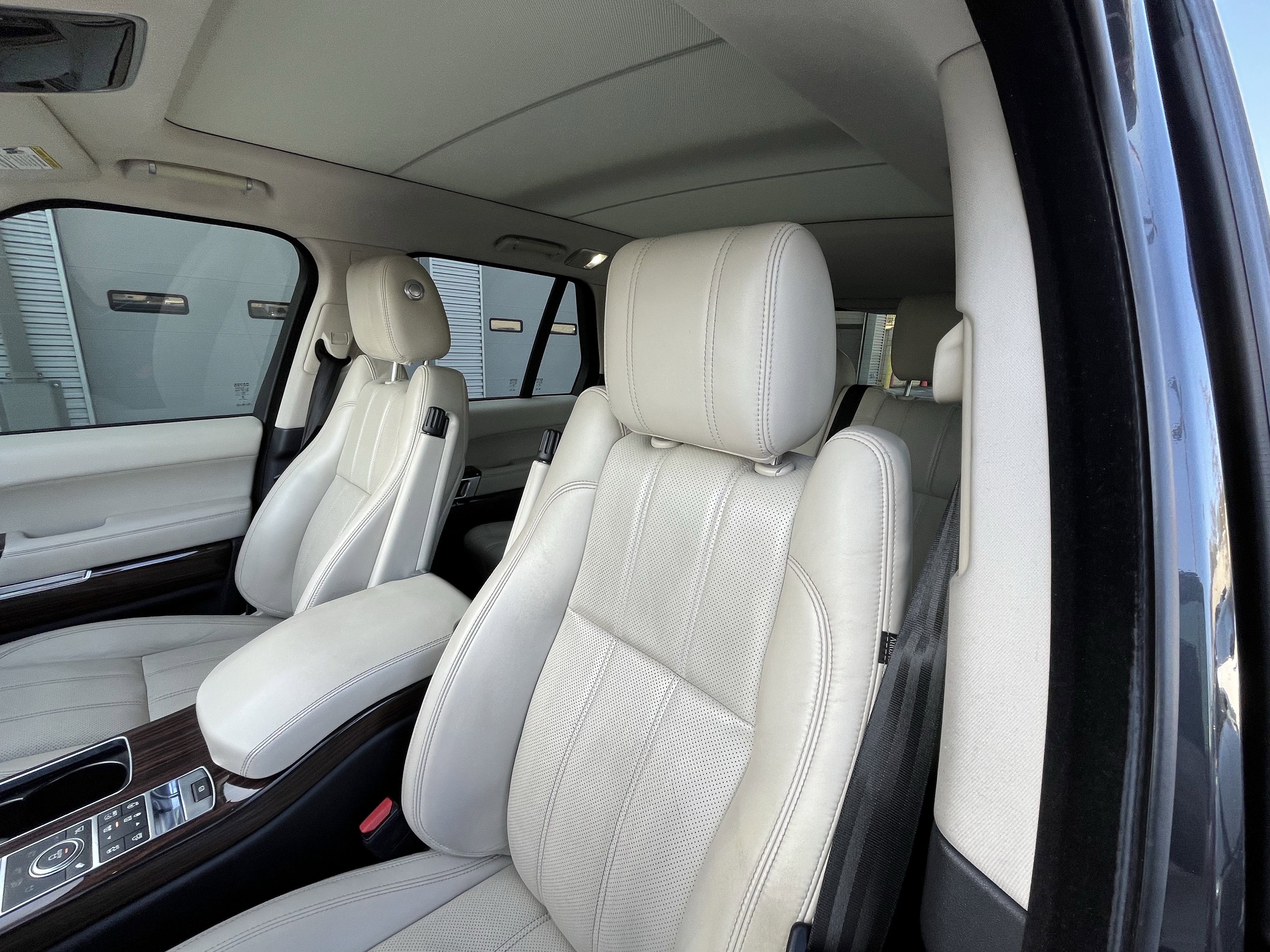 Used 2017 Land Rover Range Rover Supercharged image 14