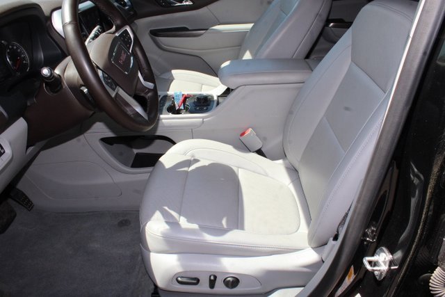 Certified 2023 GMC Acadia SLT image 5