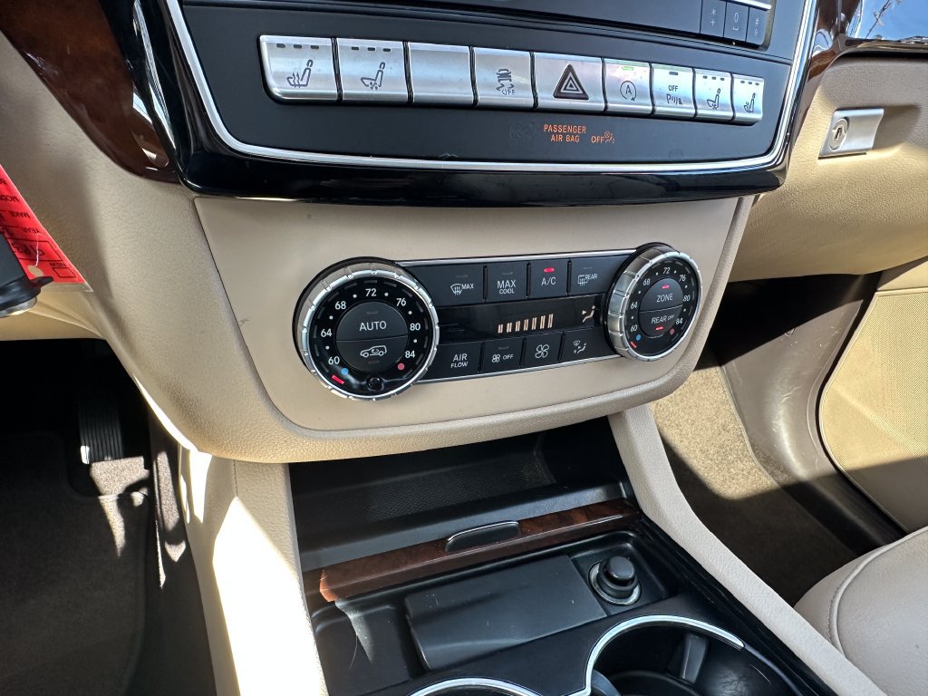 Used 2017 Mercedes-Benz GLS 550 4MATIC image 32