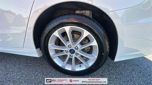 Used 2020 Ford Fusion SE image 18