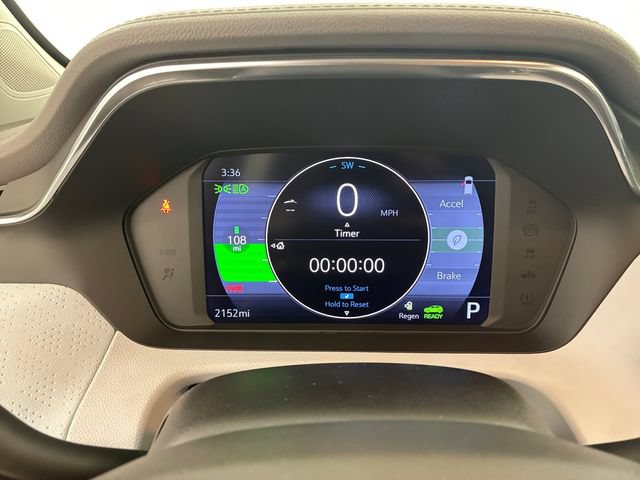 Certified 2022 Chevrolet Bolt EUV Premier FWD image 24
